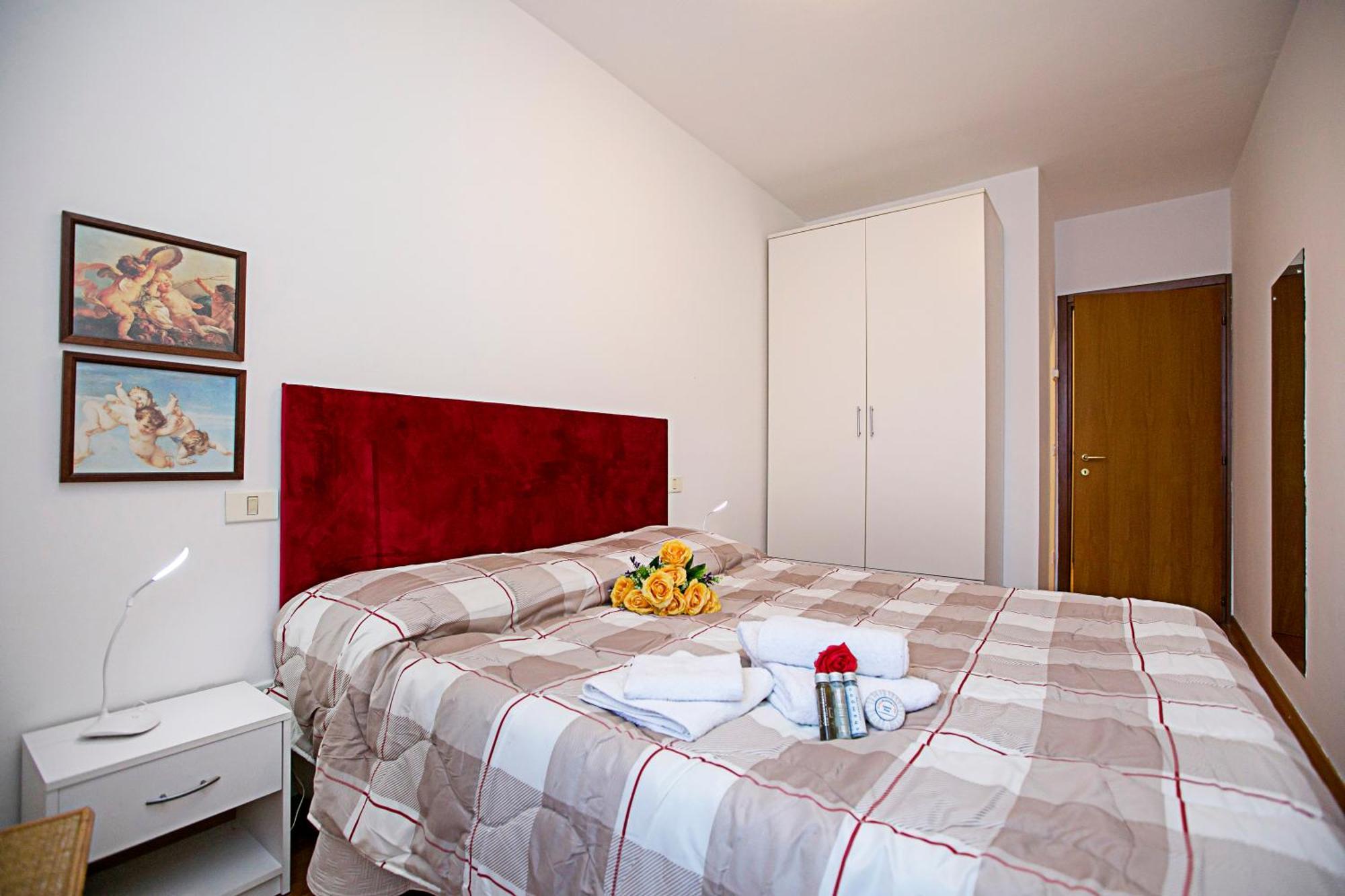 Appartamento Centro Storico Riva 2 - Happy Rentals Екстериор снимка