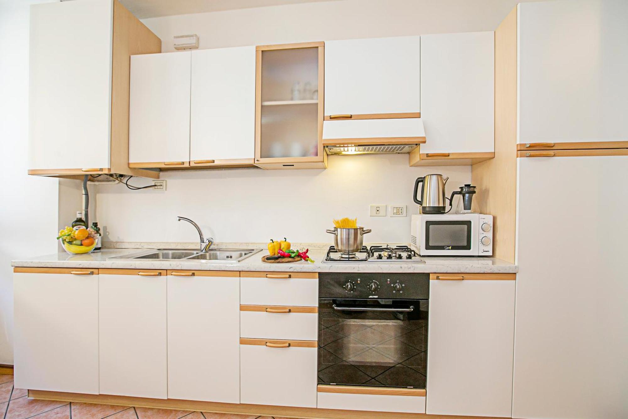 Appartamento Centro Storico Riva 2 - Happy Rentals Екстериор снимка
